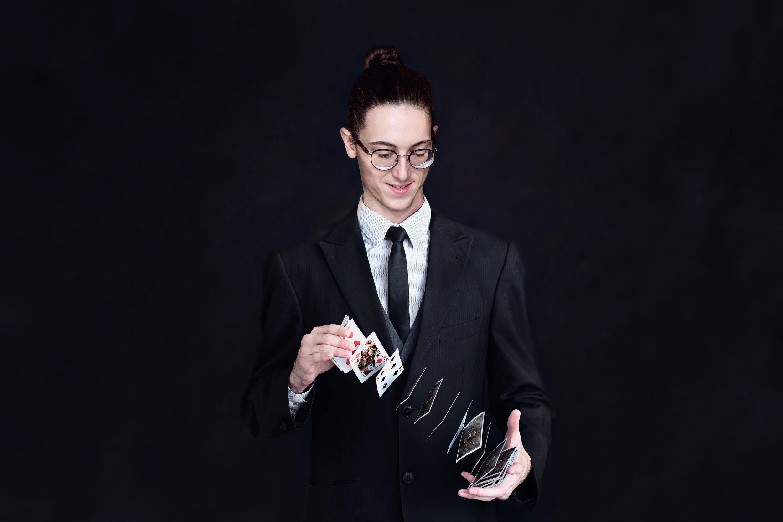 Rob Greenlee — Houston Magician and close-up sleight of hand performer