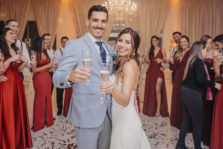 How to Make Your Anniversary Party Unforgettable: Why Sugar Land Hosts Are Hiring a Close-Up Magician